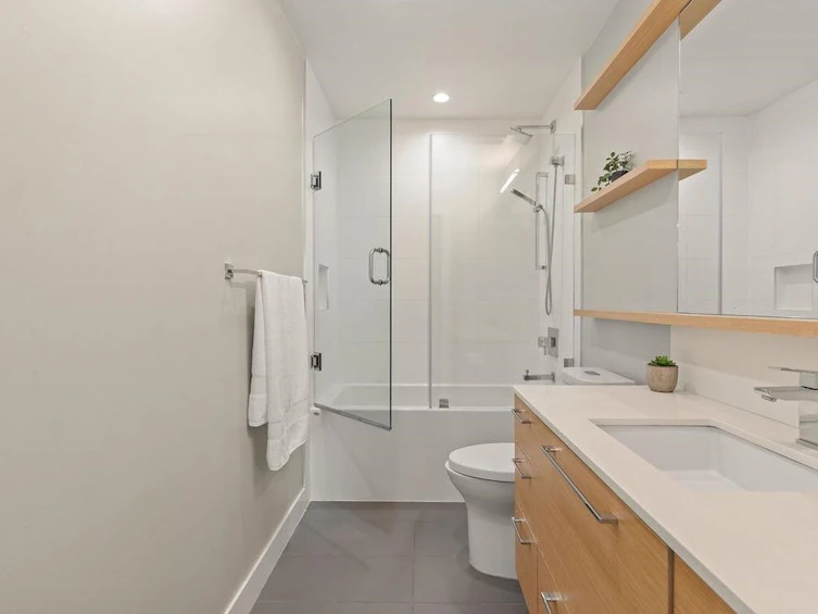 303-1327 Draycott Road, North Vancouver, BC, V7J 1W1 - 35