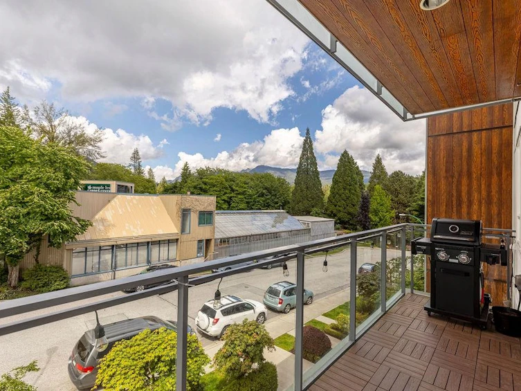 303-1327 Draycott Road, North Vancouver, BC, V7J 1W1 - 9