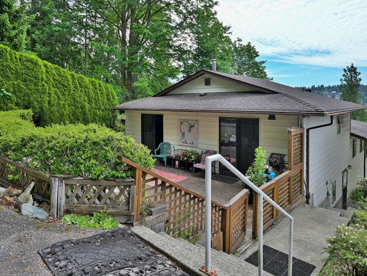 351 Metta Street, Port Moody, BC, V3H 2Y5