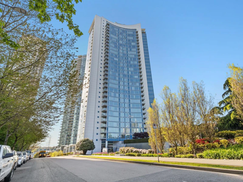609 - 4189 Halifax Street, Burnaby BC V5C 3X2