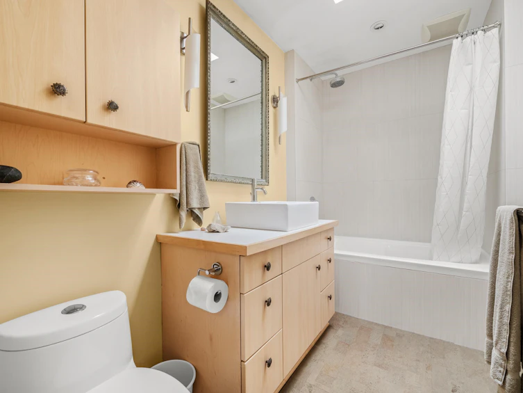 2187 Vanness Avenue, Vancouver, BC, V5N 2M1 - 16