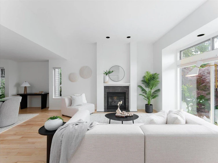 3965 Braemar Place, North Vancouver, BC, V7N 4M8 - 2