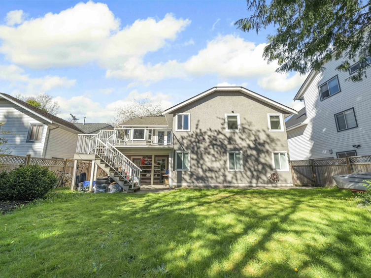 6044 191a Street, Surrey, BC, V3S 8A1 - 2