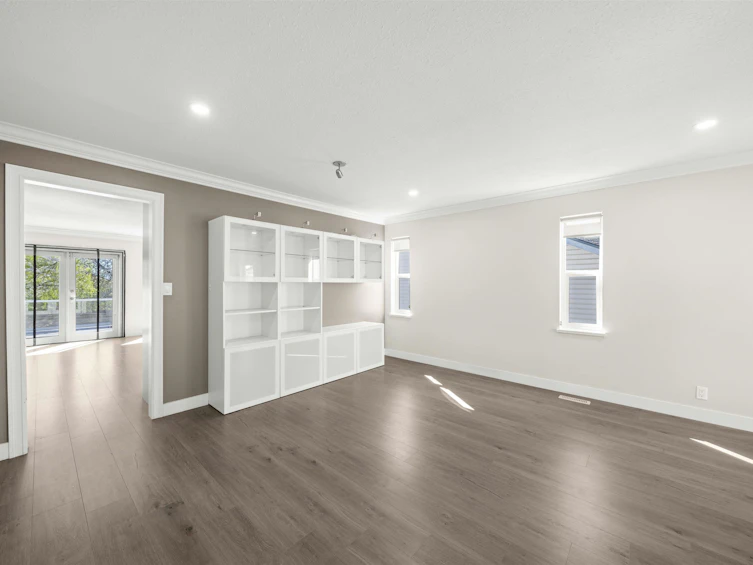 6044 191a Street, Surrey, BC, V3S 8A1 - 6