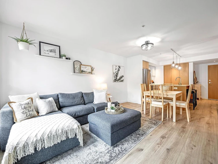 107-221 E 3rd Street, North Vancouver, BC, V7L 0C1 - 2