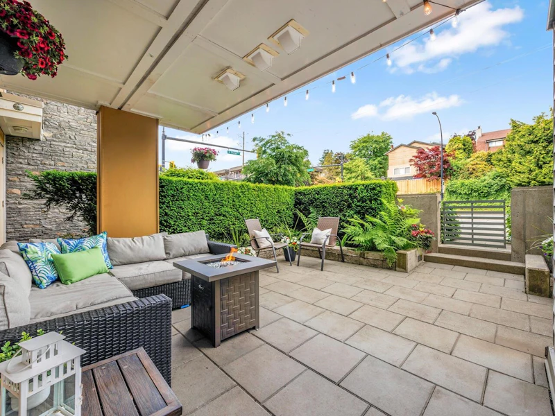 107 - 221 E 3rd Street, North Vancouver BC