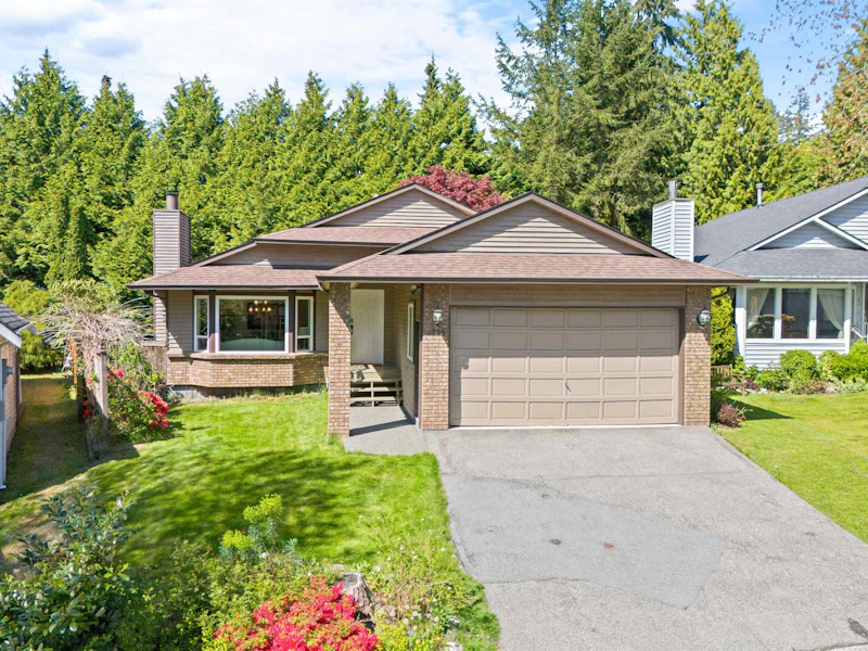 3336 Manning Crescent, North Vancouver BC V7H 2R6