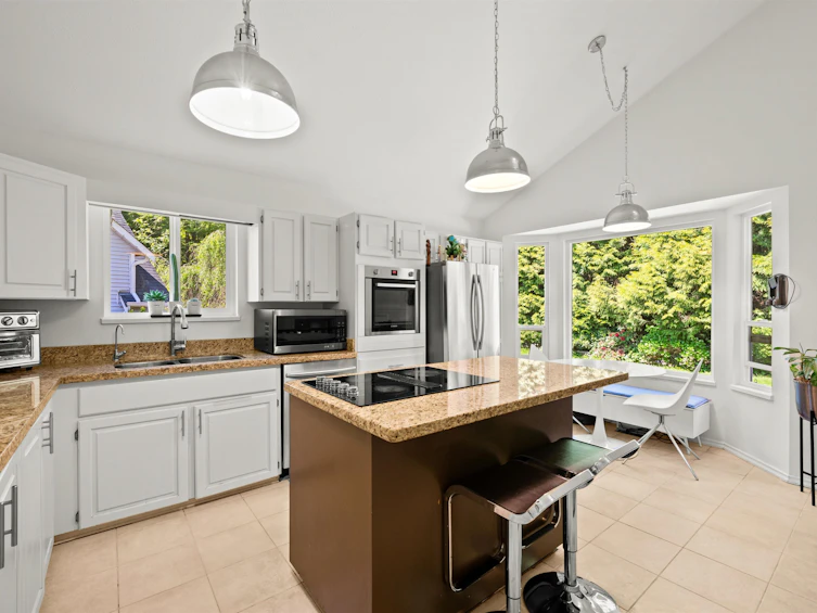 3336 Manning Crescent, North Vancouver, BC, V7H 2R6 - 10