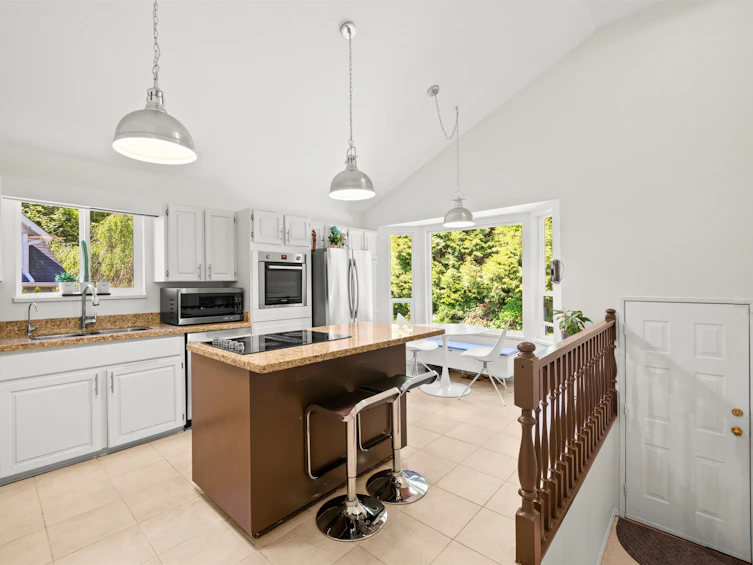 3336 Manning Crescent, North Vancouver, BC, V7H 2R6 - 9