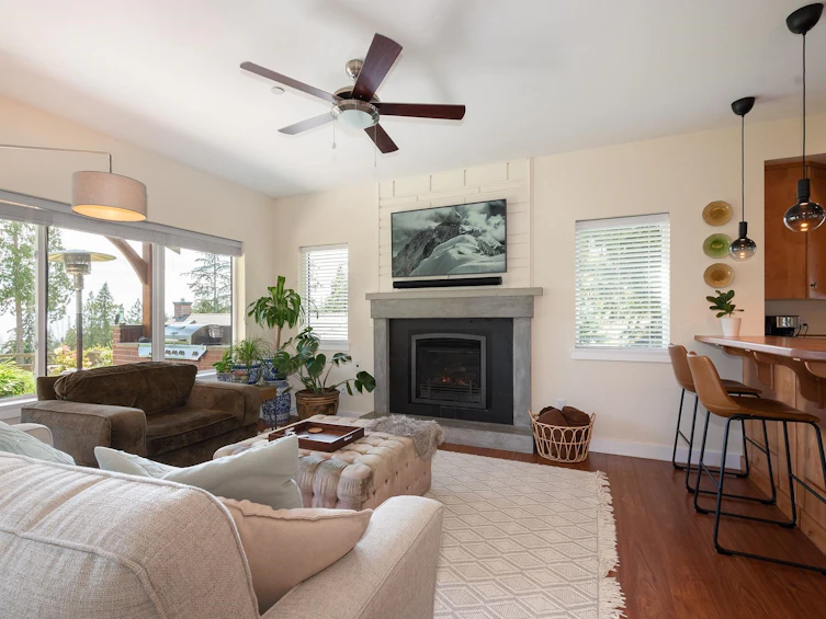 927 Fairway Lane, Bowen Island, BC, V0N 1G2 - 5