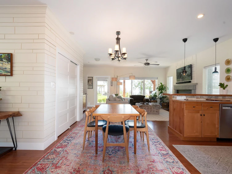 927 Fairway Lane, Bowen Island, BC, V0N 1G2 - 4