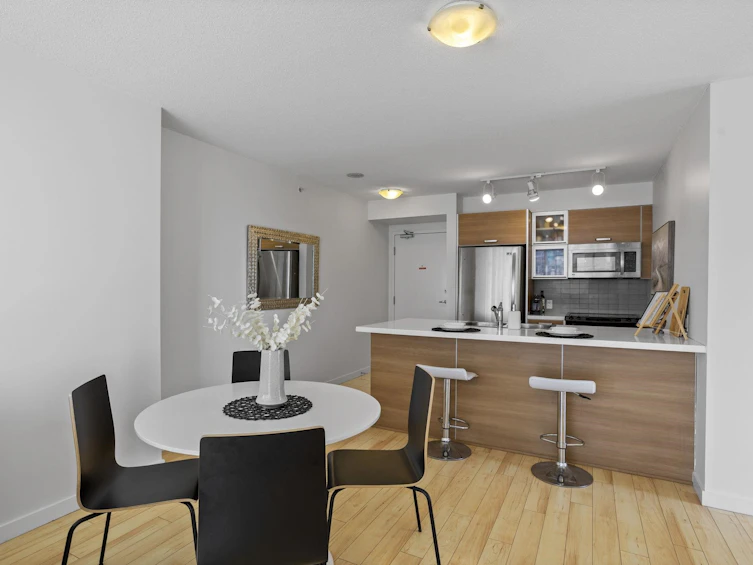 2502-13688 100 Avenue, Surrey, BC, V3T 0G5 - 12