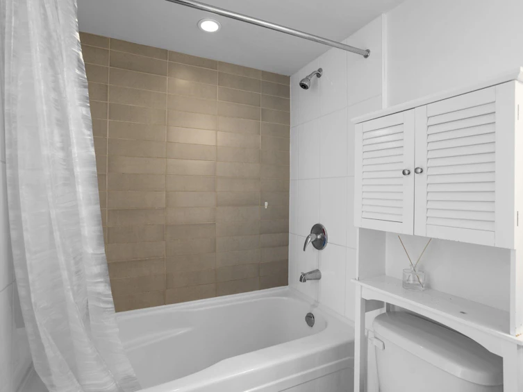 2502-13688 100 Avenue, Surrey, BC, V3T 0G5 - 28
