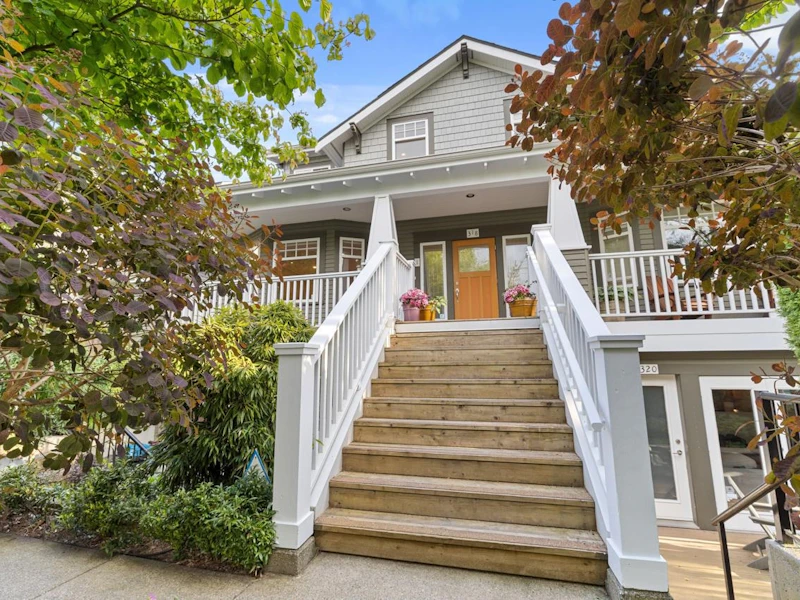 1 - 318 W 14th Avenue, Vancouver BC V5Y 1X4