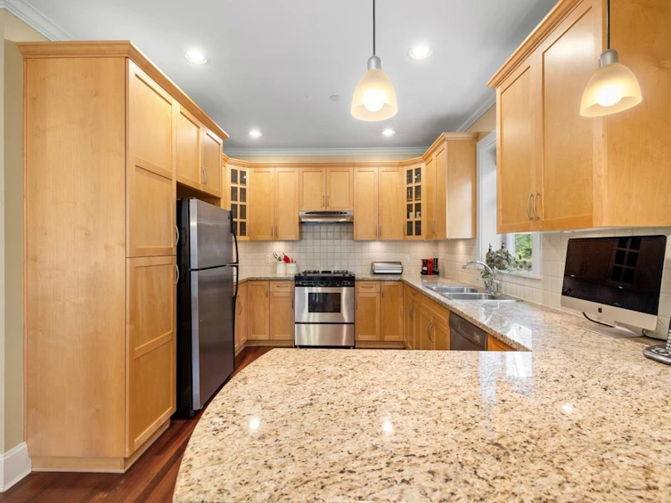 1-318 W 14th Avenue, Vancouver, BC, V5Y 1X4 - 9