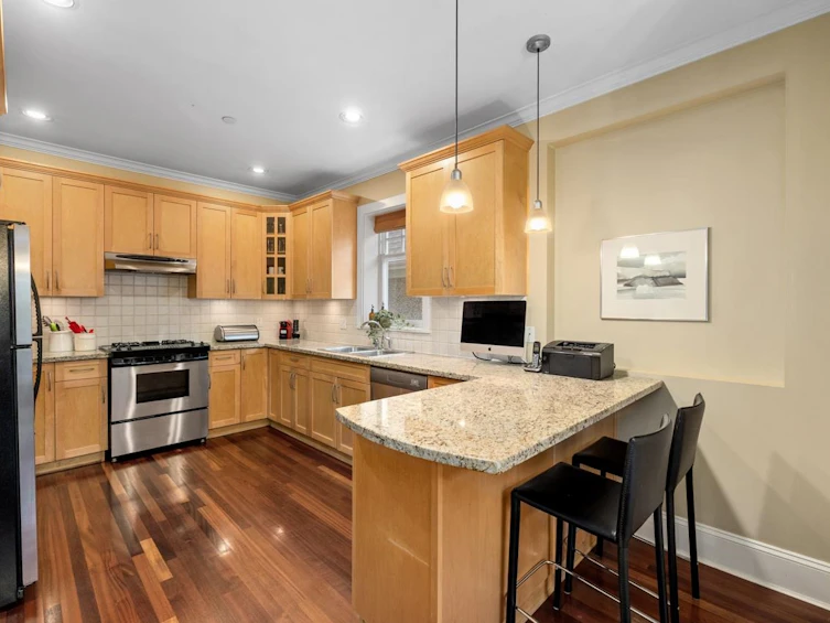 1-318 W 14th Avenue, Vancouver, BC, V5Y 1X4 - 8