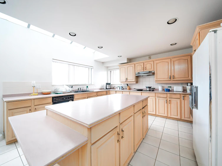 7000 No. 5 Road, Richmond, BC, V6Y 2V2 - 15