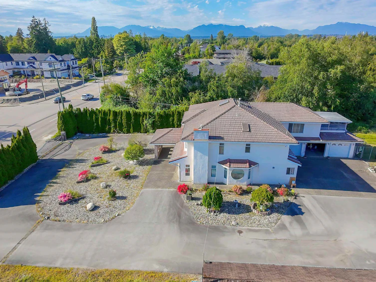 7000 No. 5 Road, Richmond, BC, V6Y 2V2 - 7