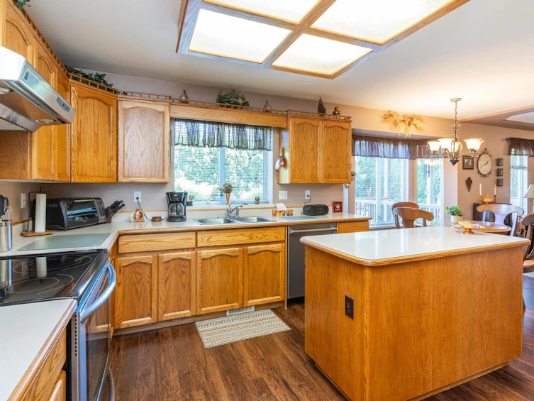3716 Lethbridge Drive, Abbotsford, BC, V2T 1J5 - 10