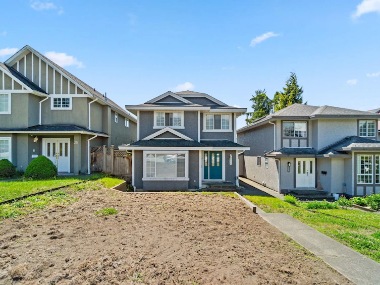 229 E 20th Street, North Vancouver, BC, V7L 3A6