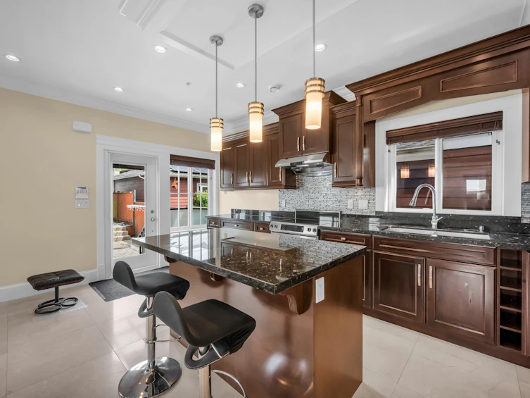 2663 E 6th Avenue, Vancouver, BC, V5M 1R4 - 25