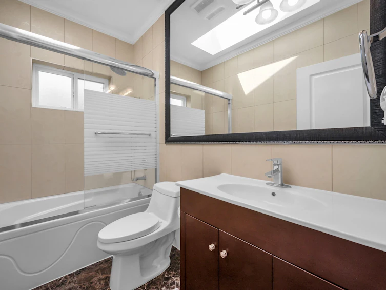 2663 E 6th Avenue, Vancouver, BC, V5M 1R4 - 22