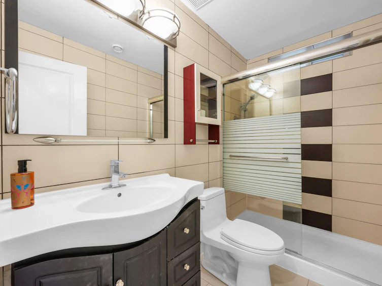 2663 E 6th Avenue, Vancouver, BC, V5M 1R4 - 33