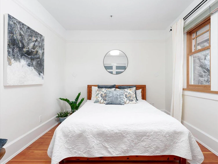 2391 W 10th Avenue, Vancouver, BC, V6K 2J2 - 13