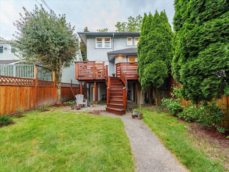 2391 W 10th Avenue, Vancouver, BC, V6K 2J2 - 31