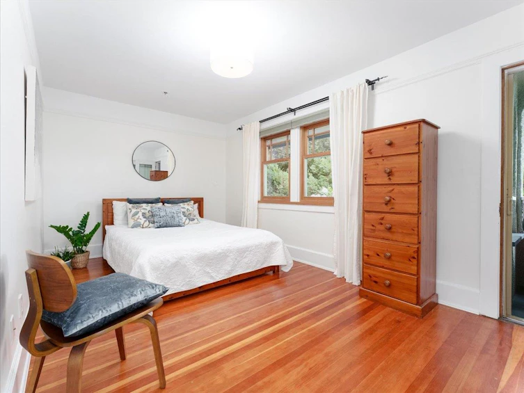 2391 W 10th Avenue, Vancouver, BC, V6K 2J2 - 12