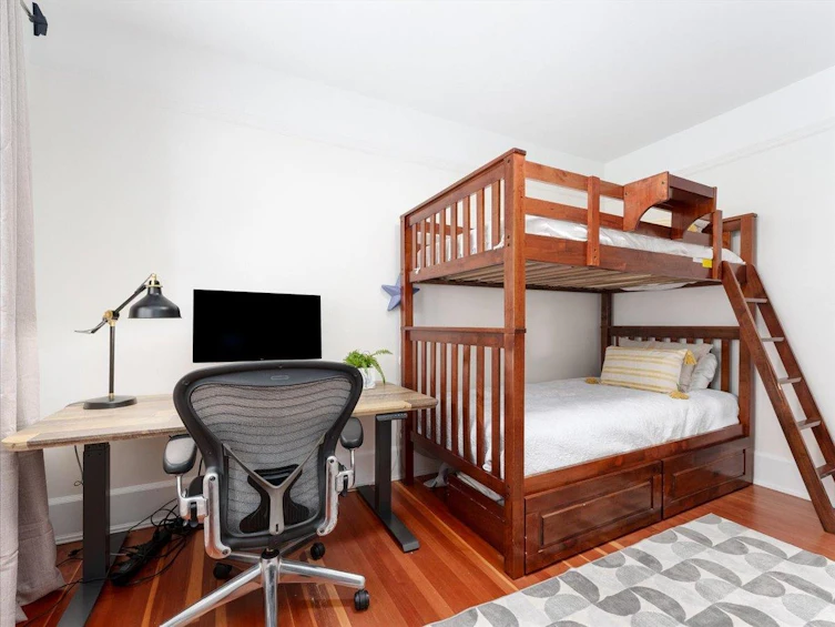 2391 W 10th Avenue, Vancouver, BC, V6K 2J2 - 19
