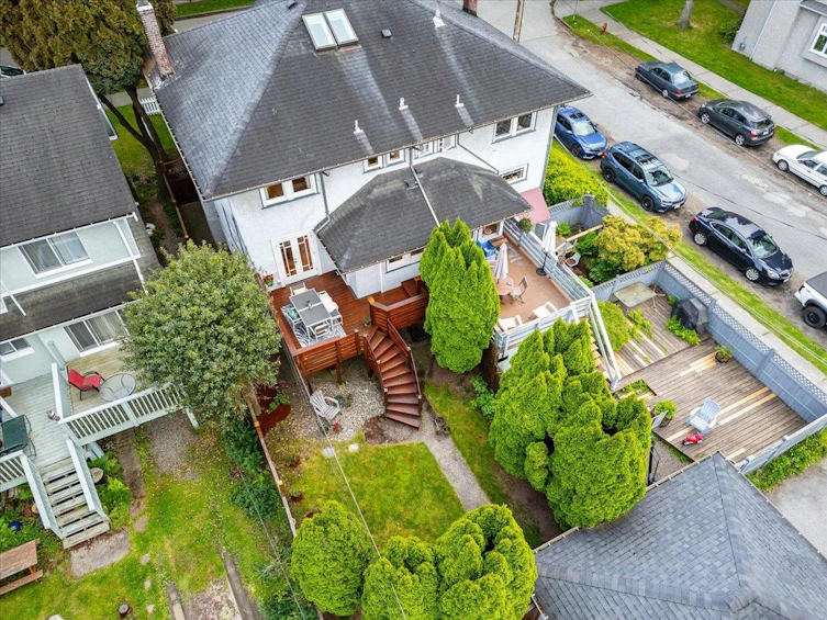 2391 W 10th Avenue, Vancouver, BC, V6K 2J2 - 36