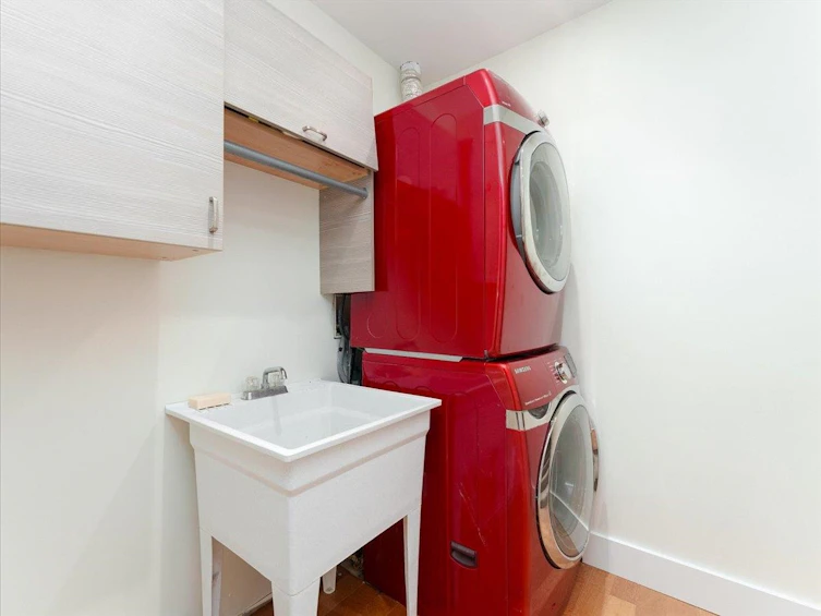 2391 W 10th Avenue, Vancouver, BC, V6K 2J2 - 26