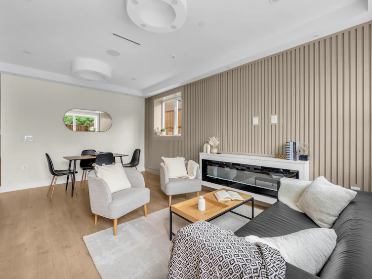 1-2512 E E 22 Avenue, Vancouver, BC, V5M 2X5 - 2