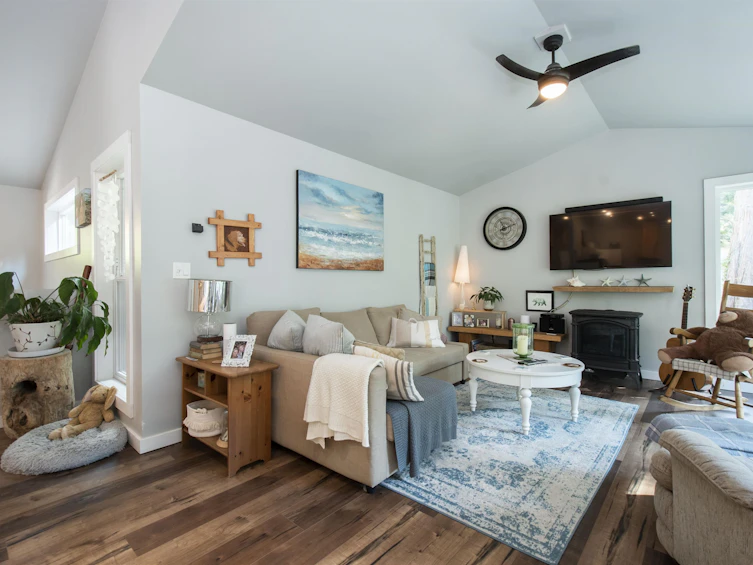 767 Geddes Road, Roberts Creek, BC, V0N 2W6 - 6
