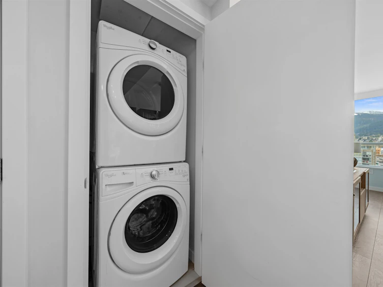 901-112 E 13 Street, North Vancouver, BC, V7L 0E4 - 15