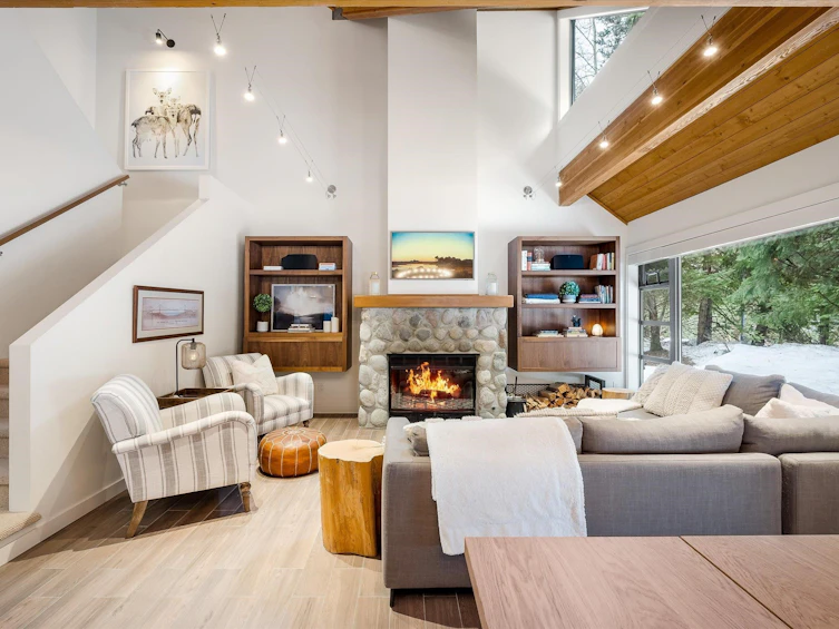 4632 Montebello Place, Whistler, BC, V8E 0Z4 - 2