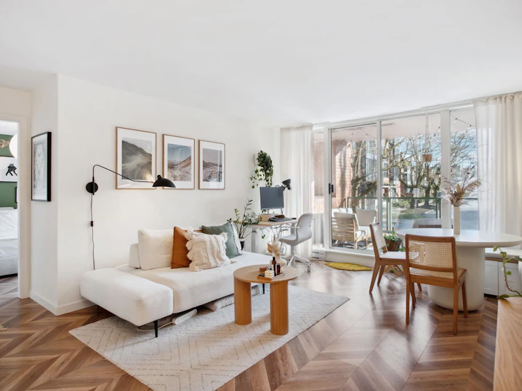 207-503 W 16th Avenue, Vancouver, BC, V5Z 4N3 - 2