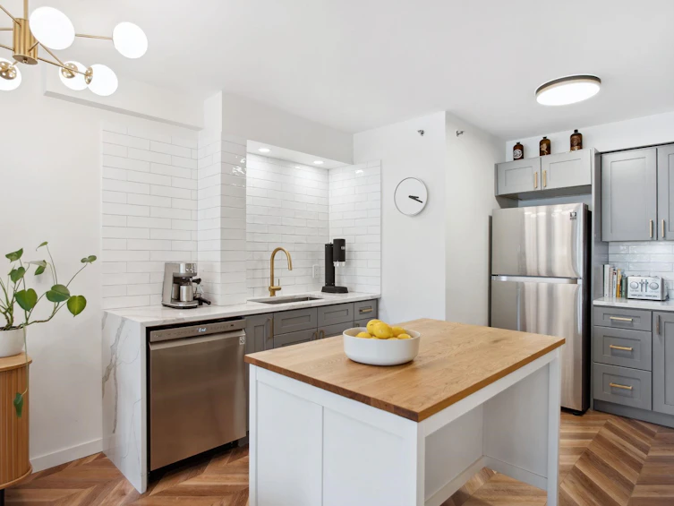 207-503 W 16th Avenue, Vancouver, BC, V5Z 4N3 - 9