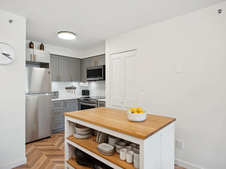 207-503 W 16th Avenue, Vancouver, BC, V5Z 4N3 - 10