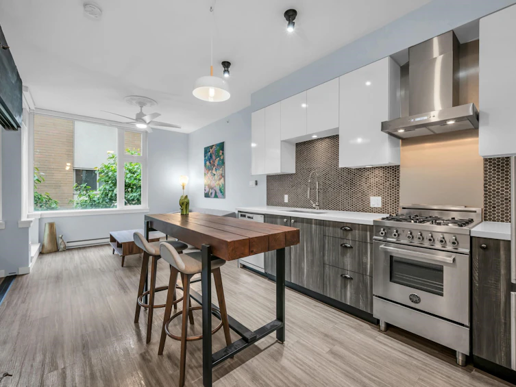 206-311 E 6th Avenue, Vancouver, BC, V5T 1J9 - 6