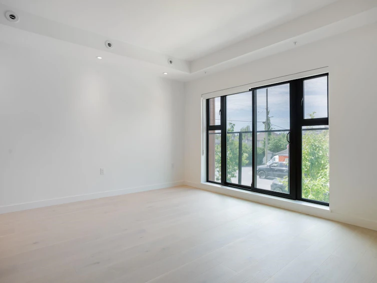 586 W 28th Avenue, Vancouver, BC, V5Z 2H1 - 3