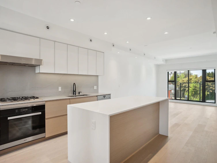 586 W 28th Avenue, Vancouver, BC, V5Z 2H1 - 12