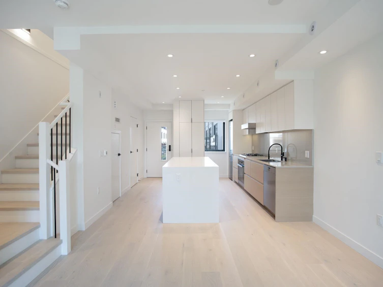 586 W 28th Avenue, Vancouver, BC, V5Z 2H1 - 11