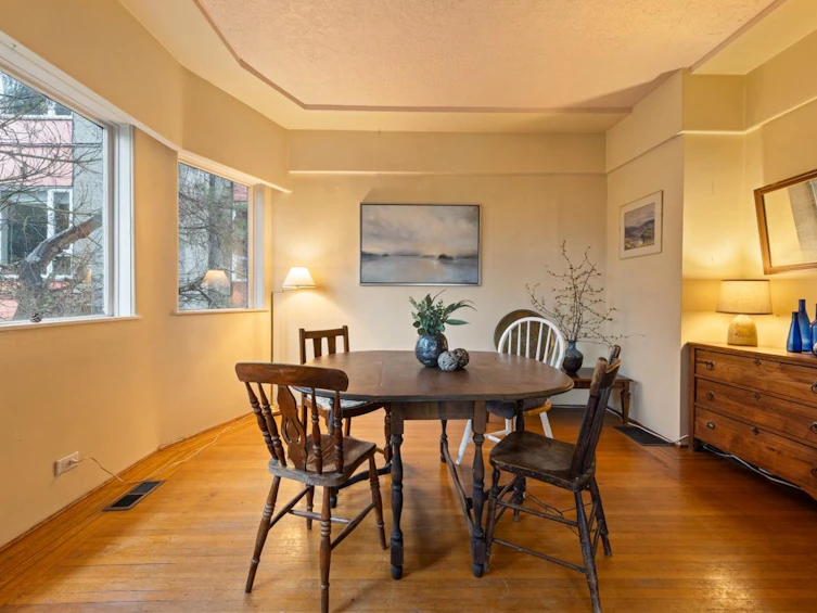 520 Salsbury Drive, Vancouver, BC, V5L 3Z7 - 8