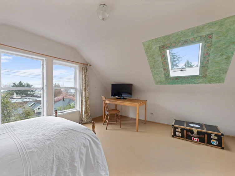 520 Salsbury Drive, Vancouver, BC, V5L 3Z7 - 12