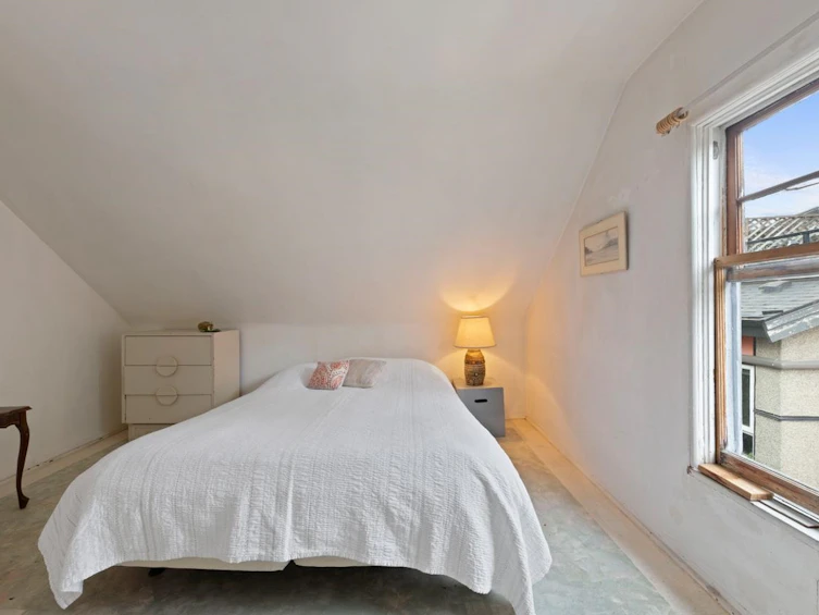 520 Salsbury Drive, Vancouver, BC, V5L 3Z7 - 21
