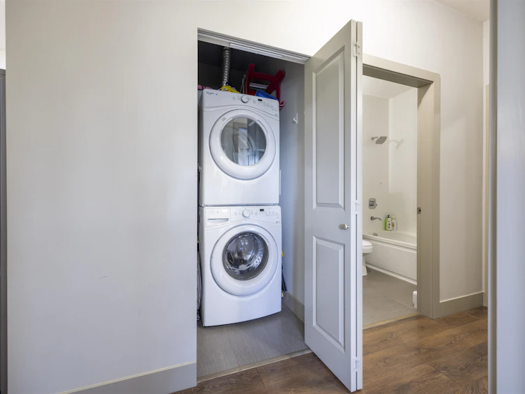 401-6875 Dunblane Avenue, Burnaby, BC, V5J 0G6 - 19