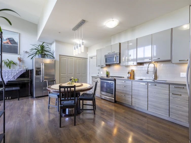 401-6875 Dunblane Avenue, Burnaby, BC, V5J 0G6 - 5