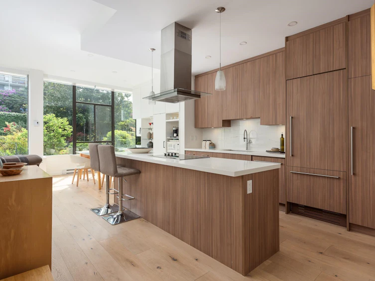 115-1420 Duchess Avenue, West Vancouver, BC, V7T 1H8 - 2